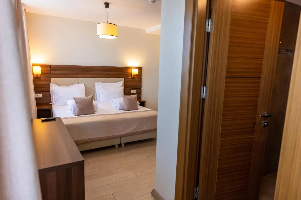 Aparthotel Sir Fundeni Tower Bucharest 3*,